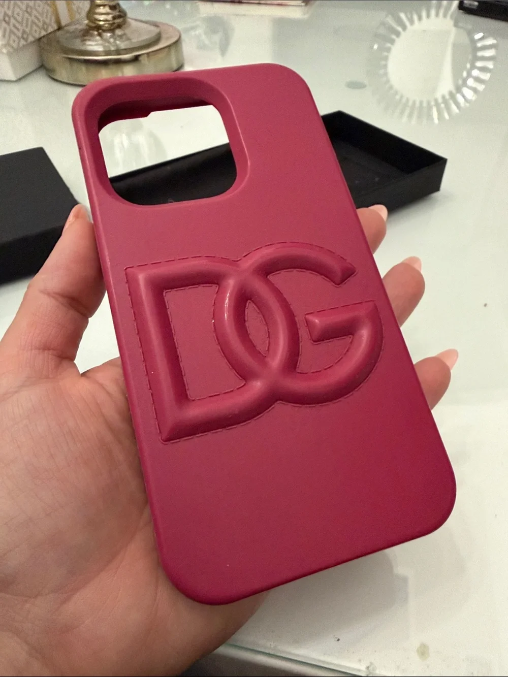 Dolce & Gabbana Pink gonna iPhone 14 Pro